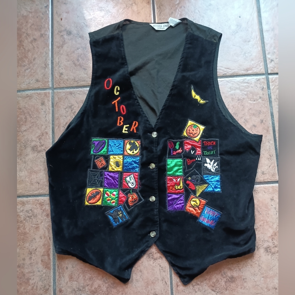 Victoria Jones Women's Spooky Vest